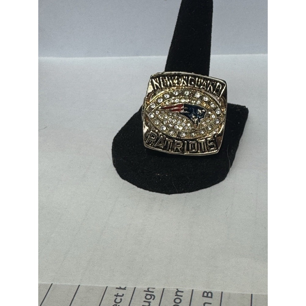 Patriots Replica Championship Ring Brady Perfect Season Gold Tone Size 11